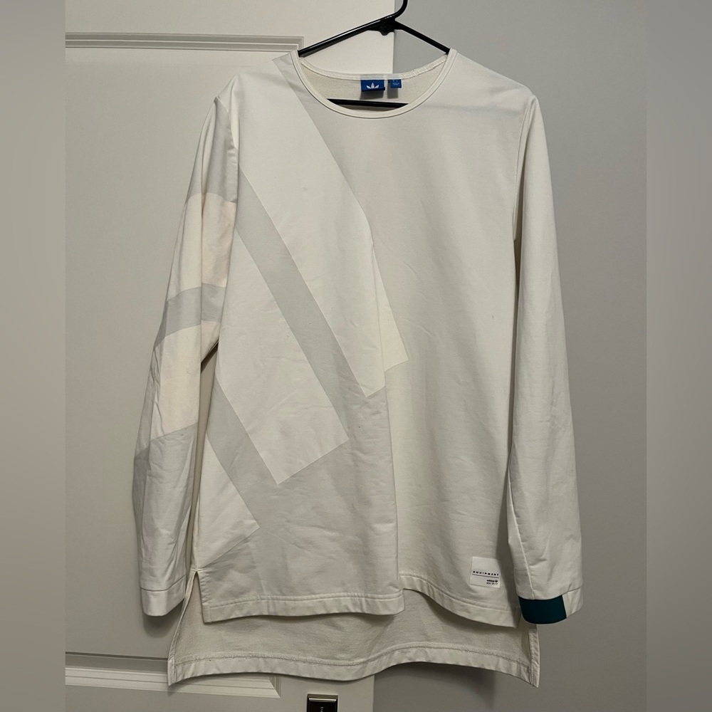 Men’s Adidas White Longsleeve- Size L✨🤍
